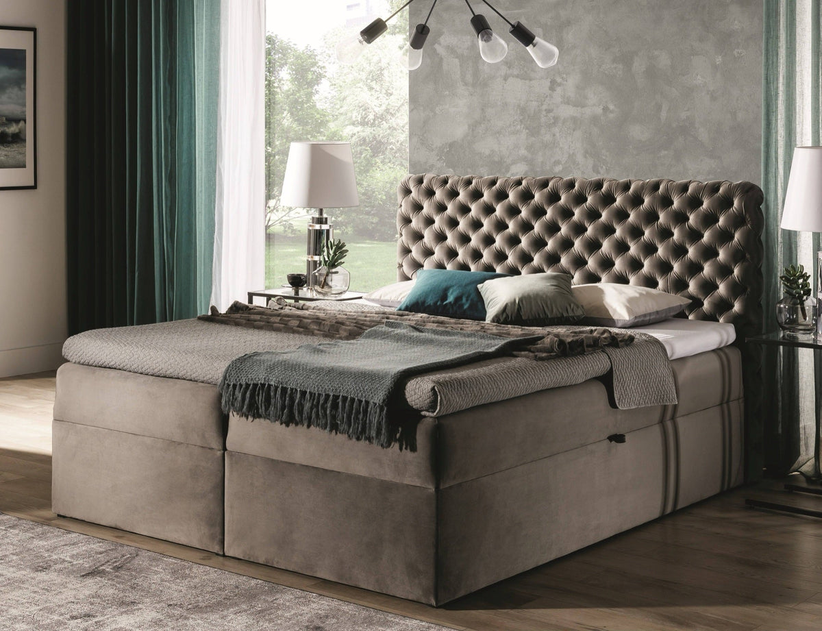 Chesterfield continental bed with a bedding storage compartment – Riviera 16 – front view – image 1