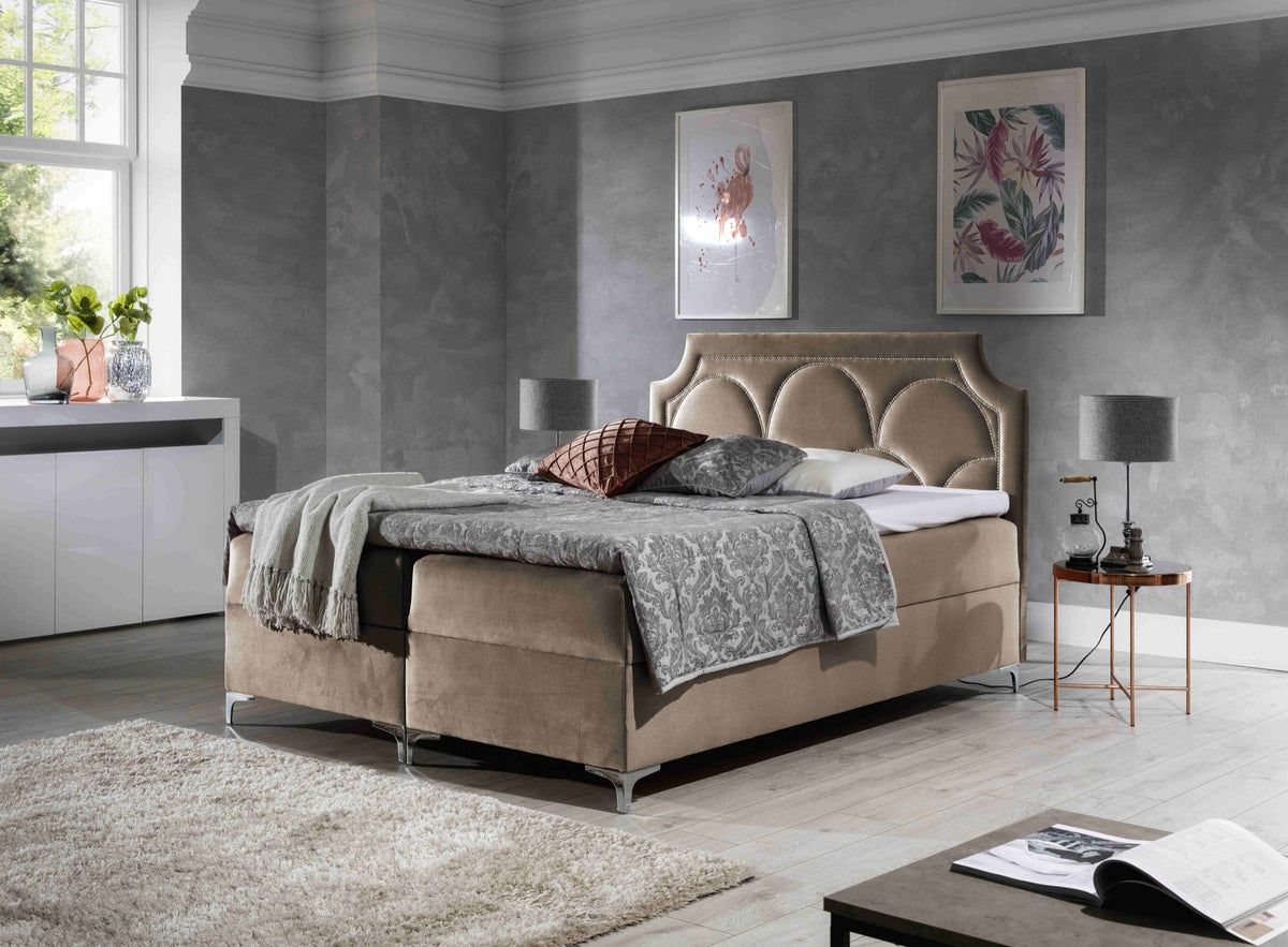 Mire continental bed with a bedding storage compartment – Monolith 09 – front view – image 1